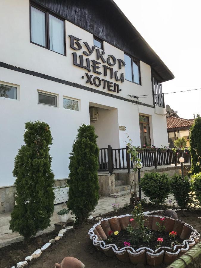 Guest House Bukor Shtepi Mandrica Exterior foto