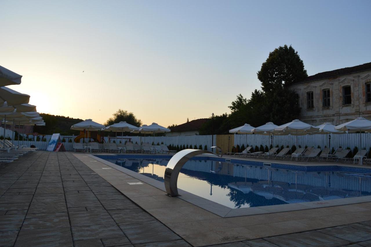 Guest House Bukor Shtepi Mandrica Exterior foto